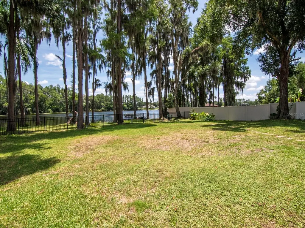 219 Willow Bend Parkway Lutz FL 33549