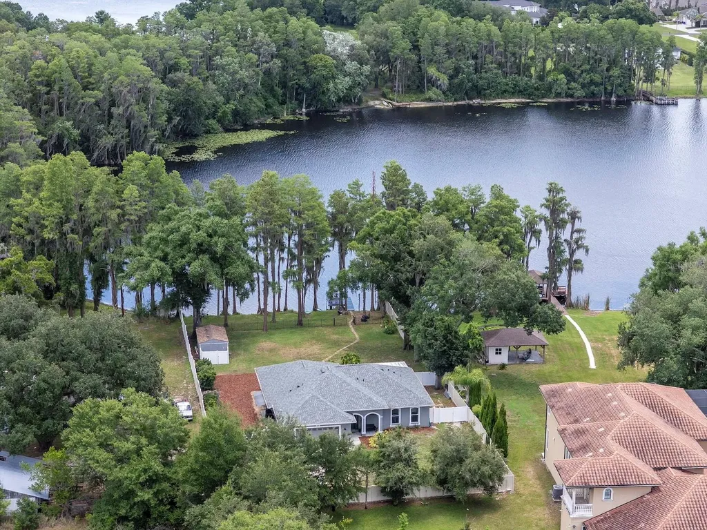 219 Willow Bend Parkway Lutz FL 33549