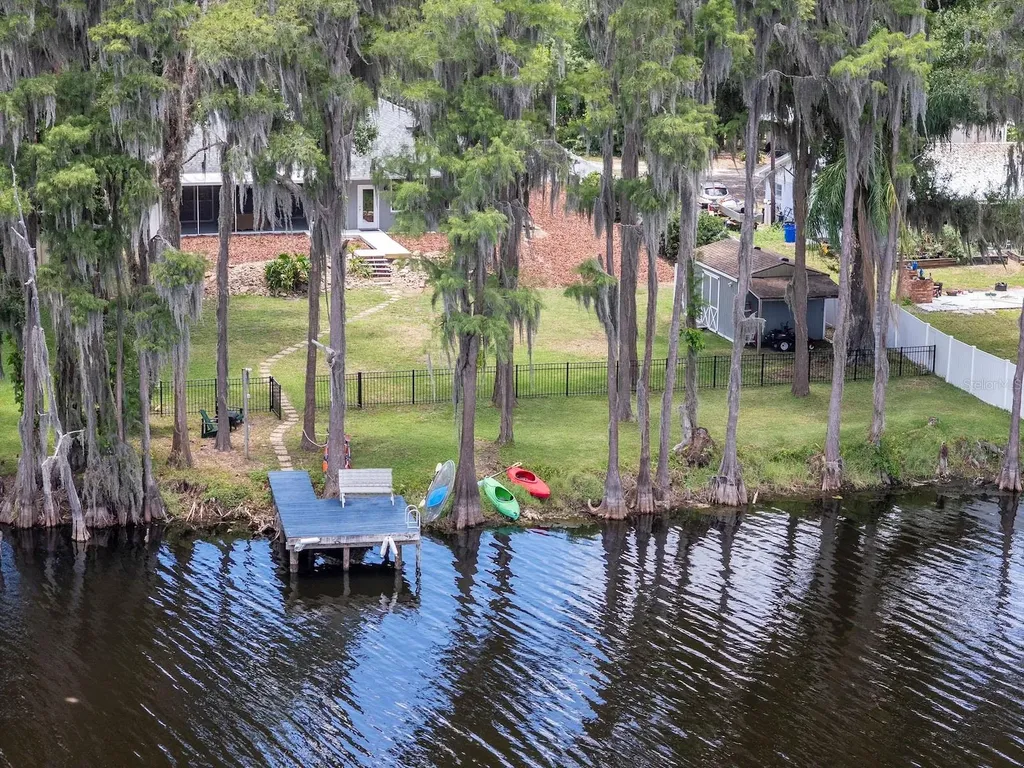 219 Willow Bend Parkway Lutz FL 33549