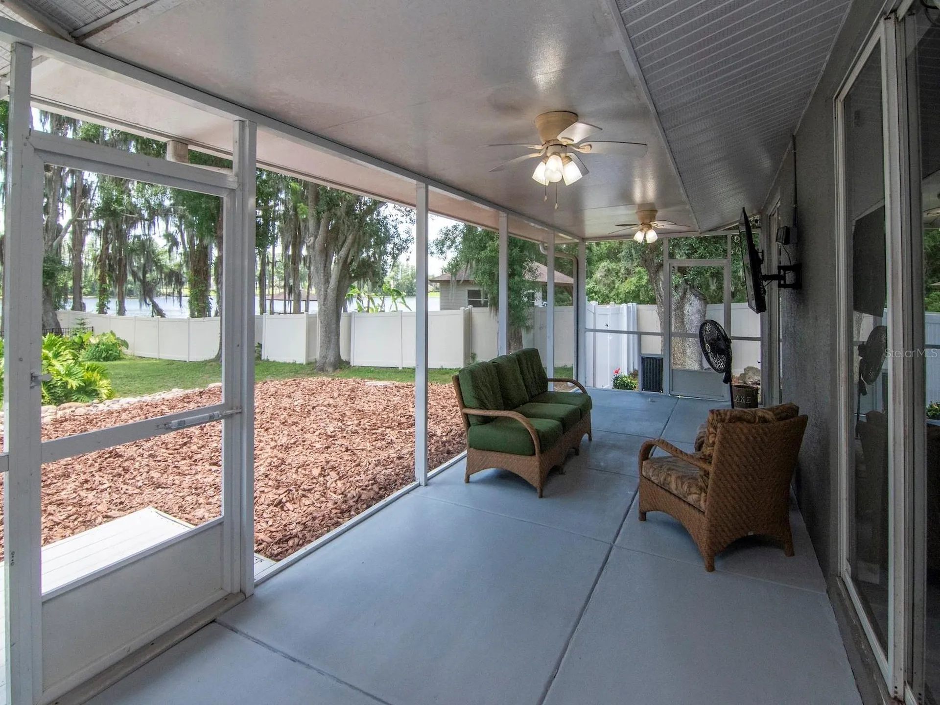 219 Willow Bend Parkway Lutz FL 33549