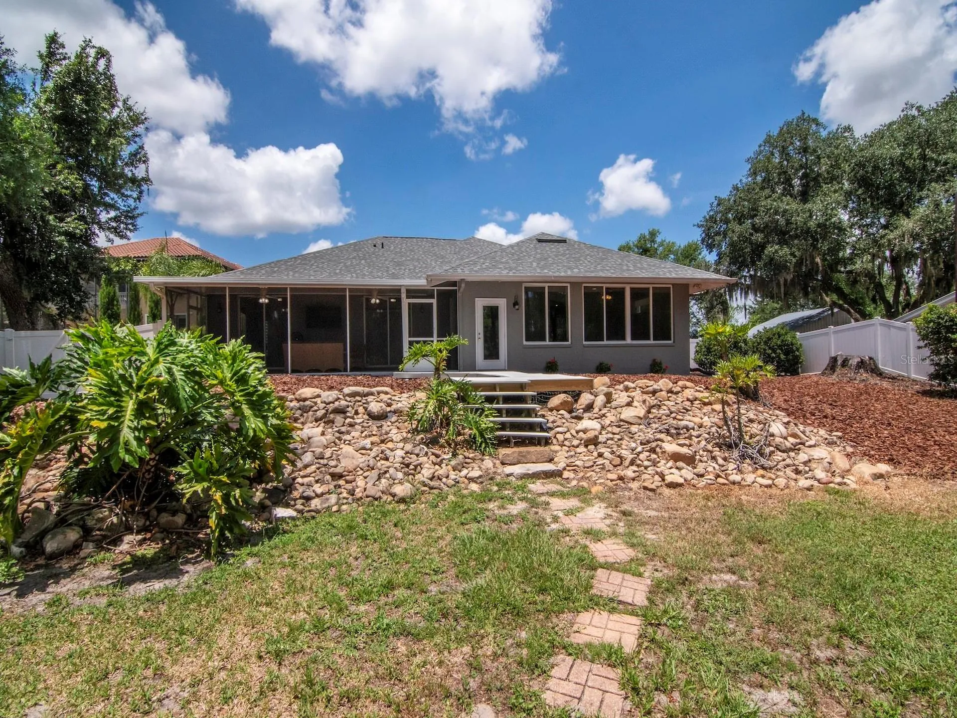 219 Willow Bend Parkway Lutz FL 33549