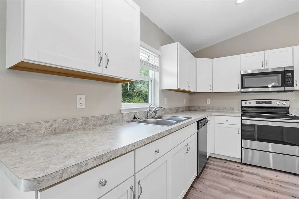 21512 SW Rainbow Lakes Boulevard Dunnellon FL 34431
