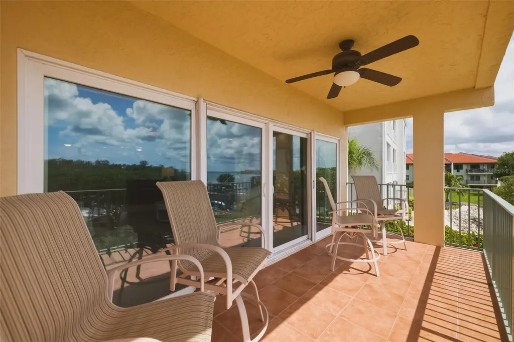 1645 Pinellas Bayway S Tierra Verde FL 33715
