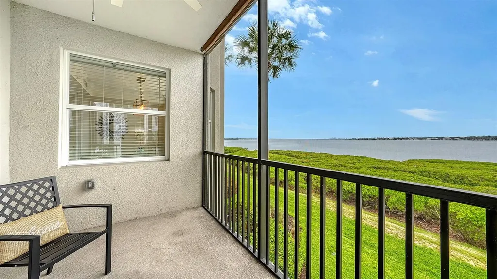 1020 Tidewater Shores Loop Bradenton FL 34208