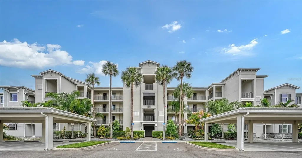 1020 Tidewater Shores Loop Bradenton FL 34208