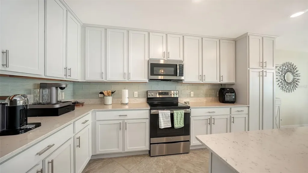 1020 Tidewater Shores Loop Bradenton FL 34208