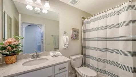 1020 Tidewater Shores Loop Bradenton FL 34208