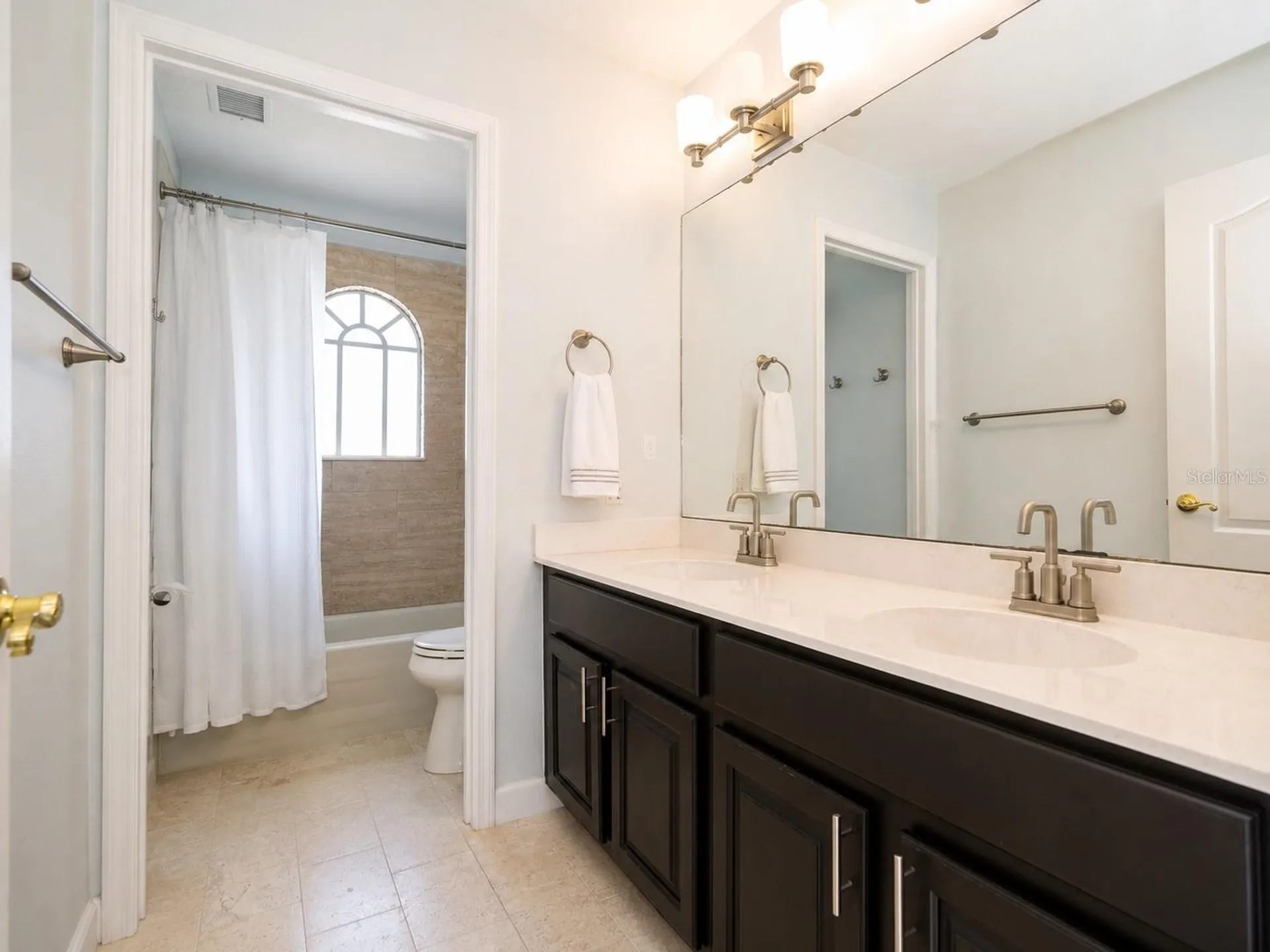 2106 Stillington Street Orlando FL 32835