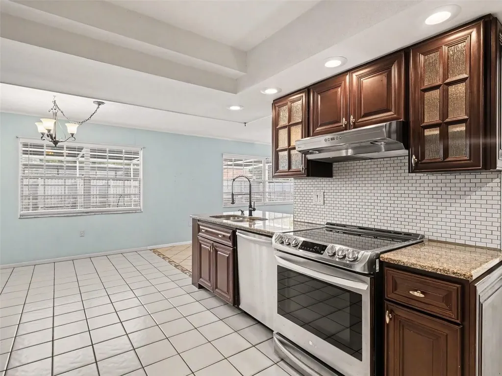 3907 23rd Avenue W Bradenton FL 34205