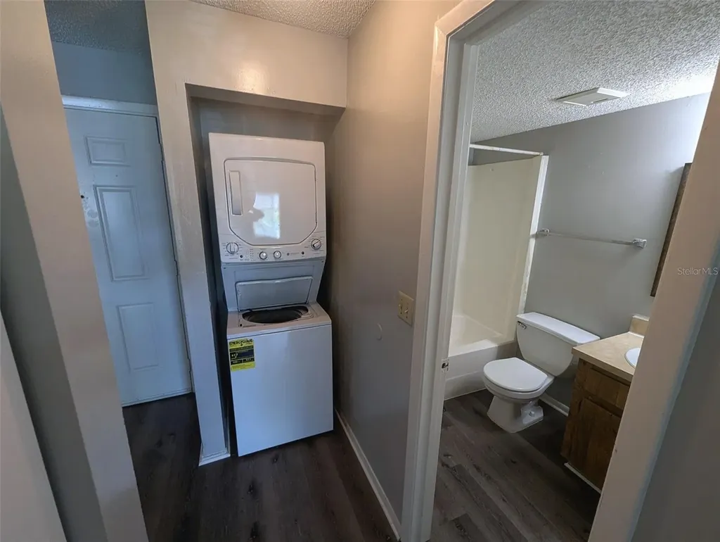 228 Thorn Tree Place Brandon FL 33510