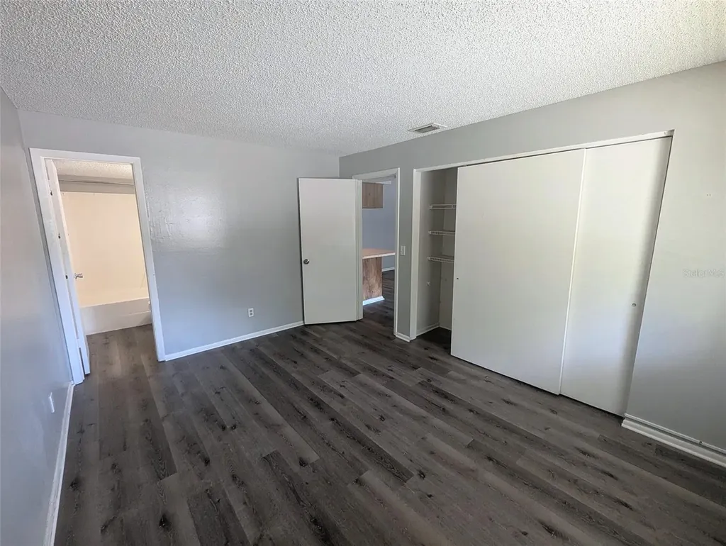 228 Thorn Tree Place Brandon FL 33510