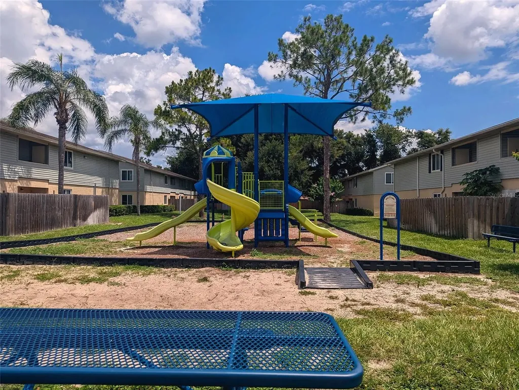228 Thorn Tree Place Brandon FL 33510
