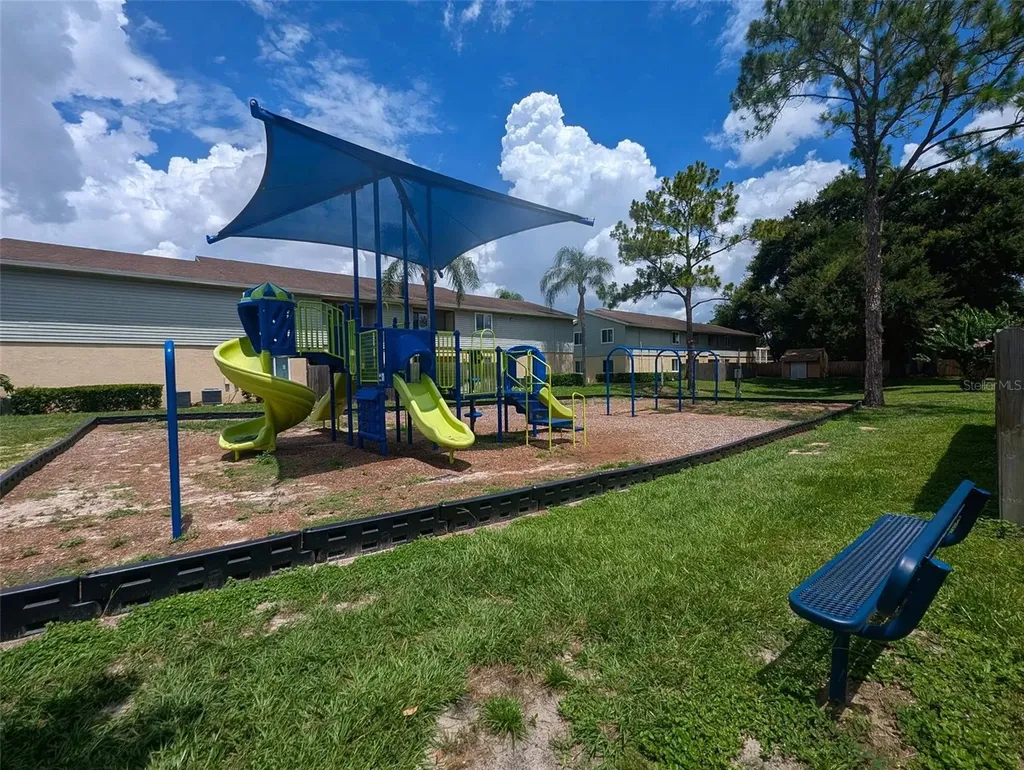 228 Thorn Tree Place Brandon FL 33510