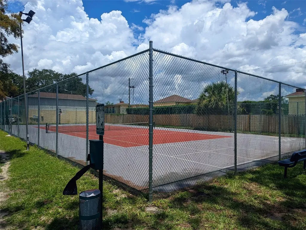 228 Thorn Tree Place Brandon FL 33510