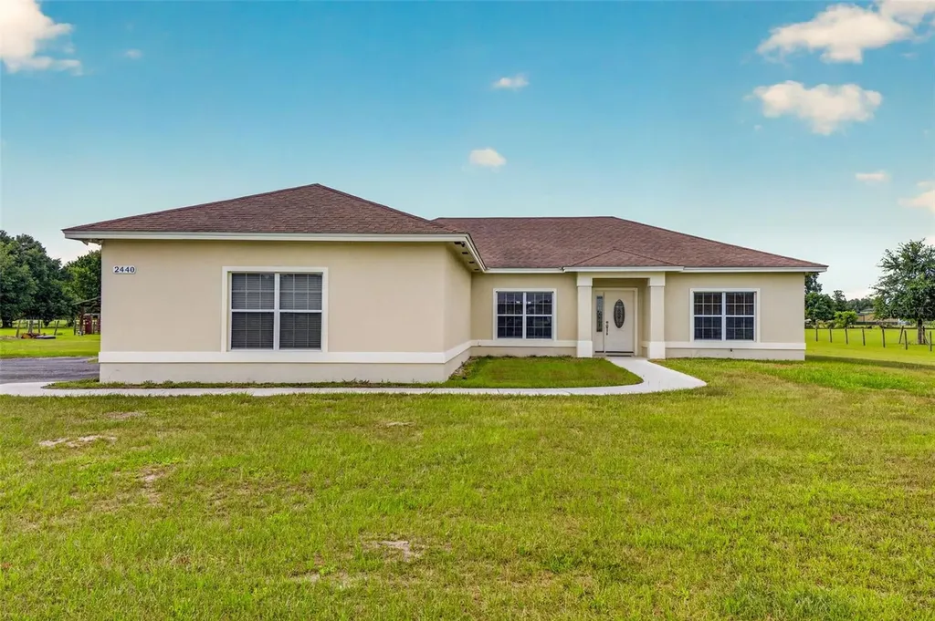 2440 Cr 546 Bushnell FL 33513