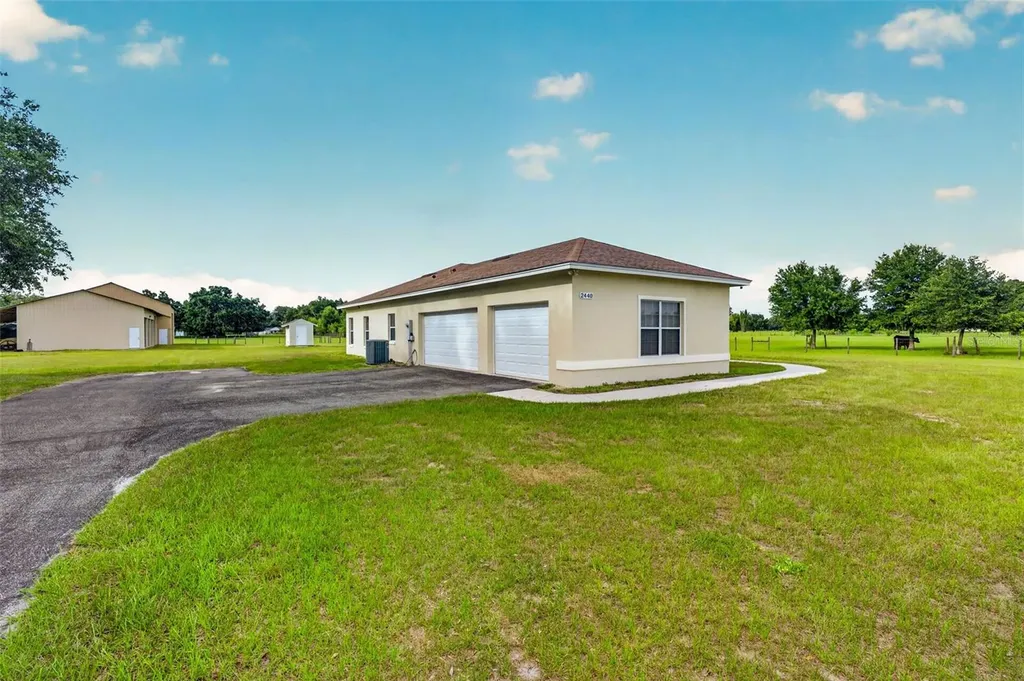 2440 Cr 546 Bushnell FL 33513