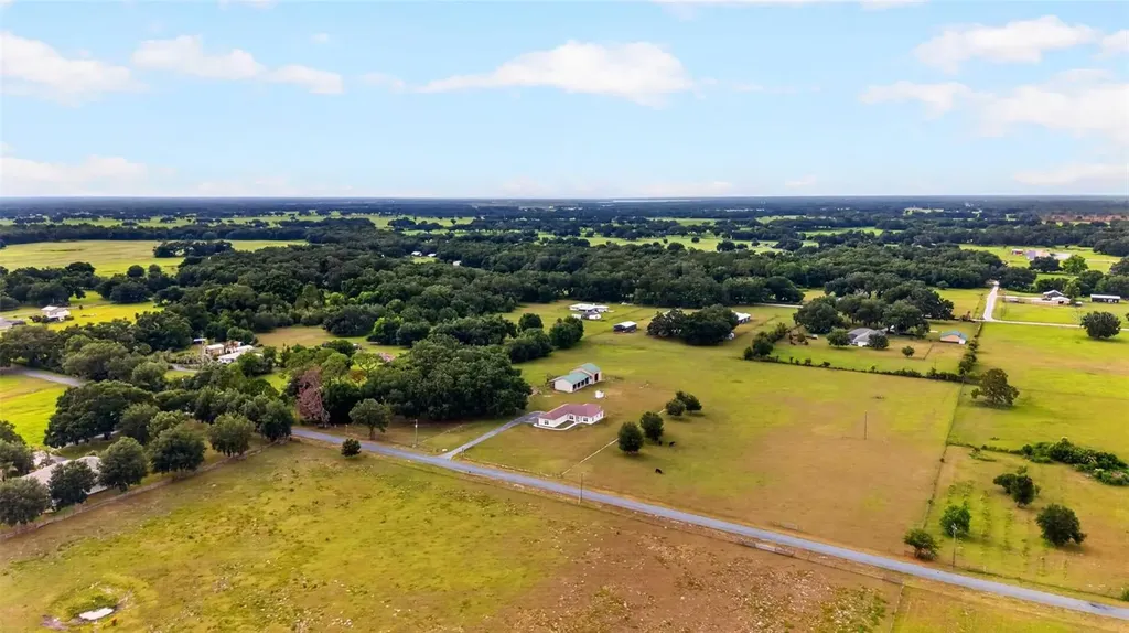 2440 Cr 546 Bushnell FL 33513