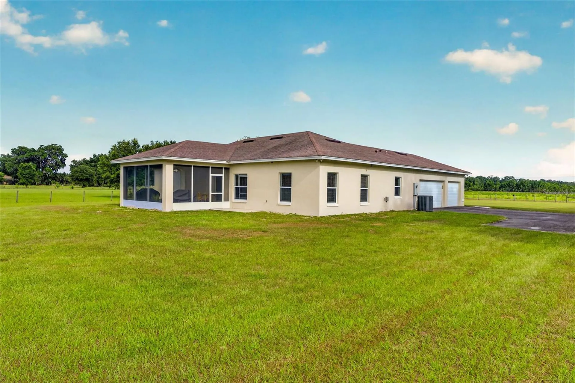 2440 Cr 546 Bushnell FL 33513