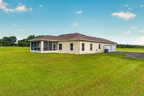 2440 Cr 546 Bushnell FL 33513
