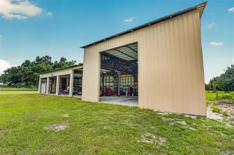 2440 Cr 546 Bushnell FL 33513