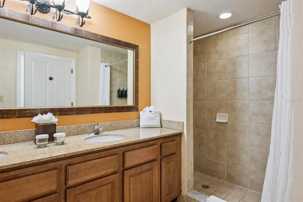 12538 Floridays Resort Drive Orlando FL 32821