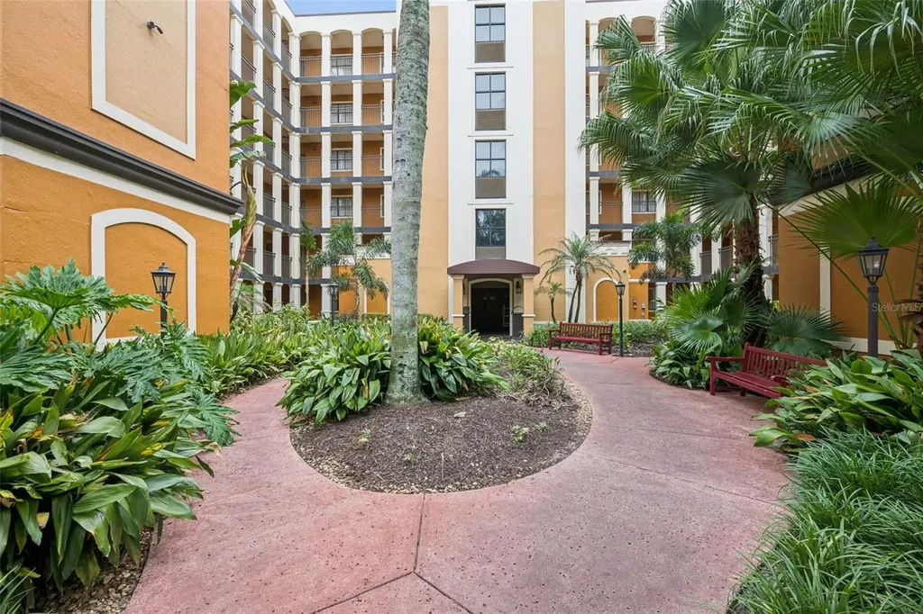 12538 Floridays Resort Drive Orlando FL 32821