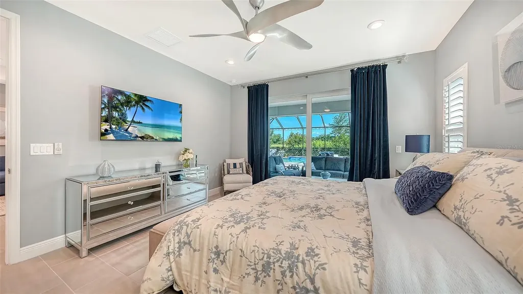 8542 Frangipani Terrace Sarasota FL 34240