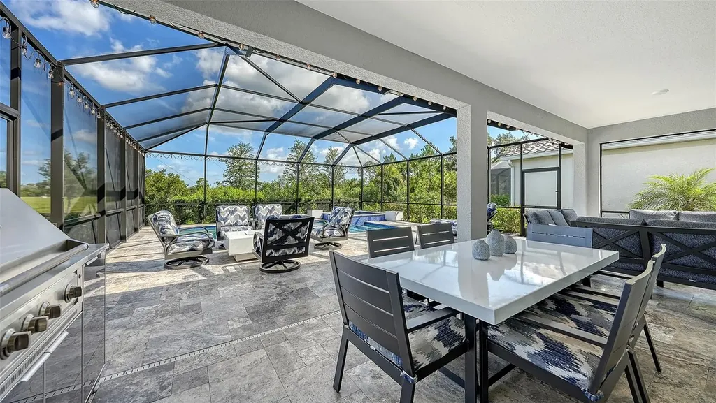 8542 Frangipani Terrace Sarasota FL 34240