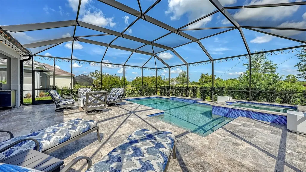 8542 Frangipani Terrace Sarasota FL 34240