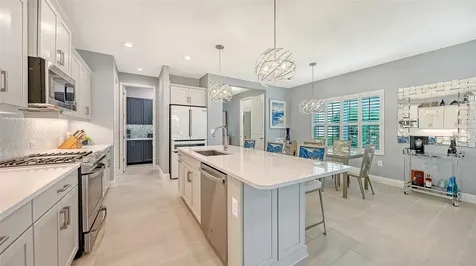 8542 Frangipani Terrace Sarasota FL 34240