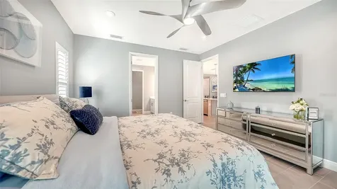 8542 Frangipani Terrace Sarasota FL 34240
