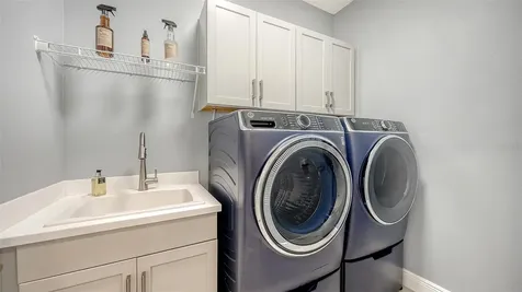 8542 Frangipani Terrace Sarasota FL 34240