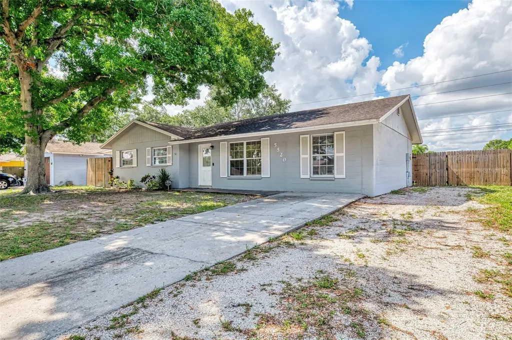 5520 Hayden Boulevard Sarasota FL 34232