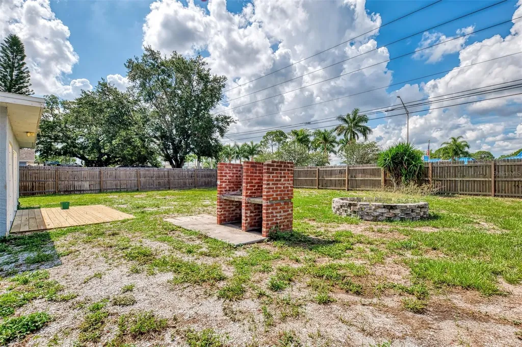 5520 Hayden Boulevard Sarasota FL 34232