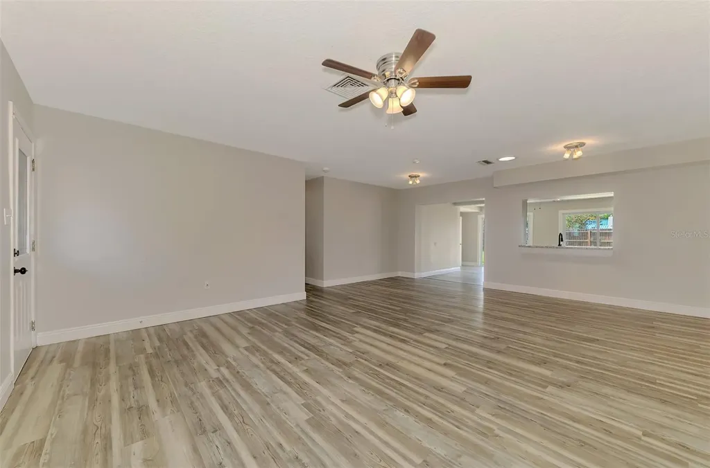 5520 Hayden Boulevard Sarasota FL 34232