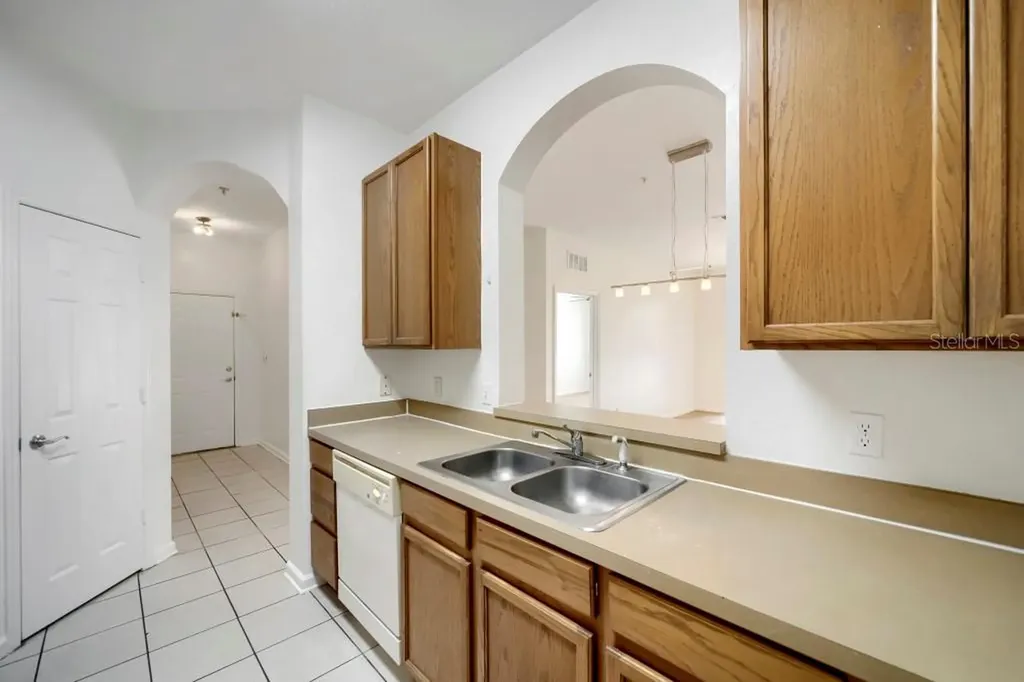 6466 Cava Alta Drive Orlando FL 32835