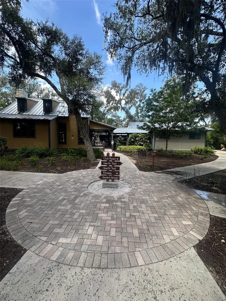 5732 Spotted Harrier Way Lithia FL 33547