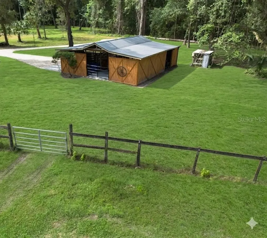 14810 NW 185 Street Williston FL 32696