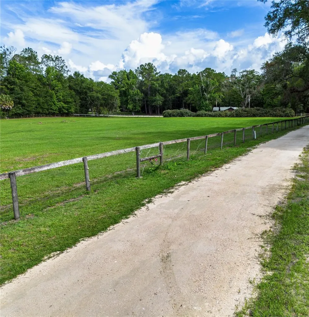 14810 NW 185 Street Williston FL 32696