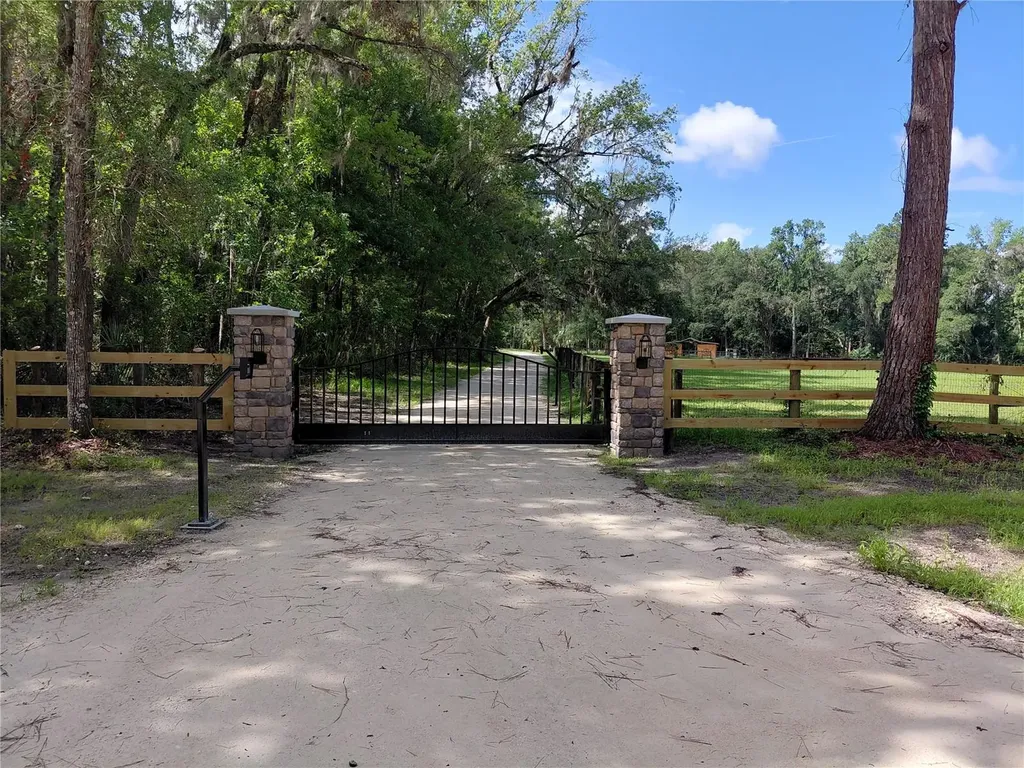 14810 NW 185 Street Williston FL 32696