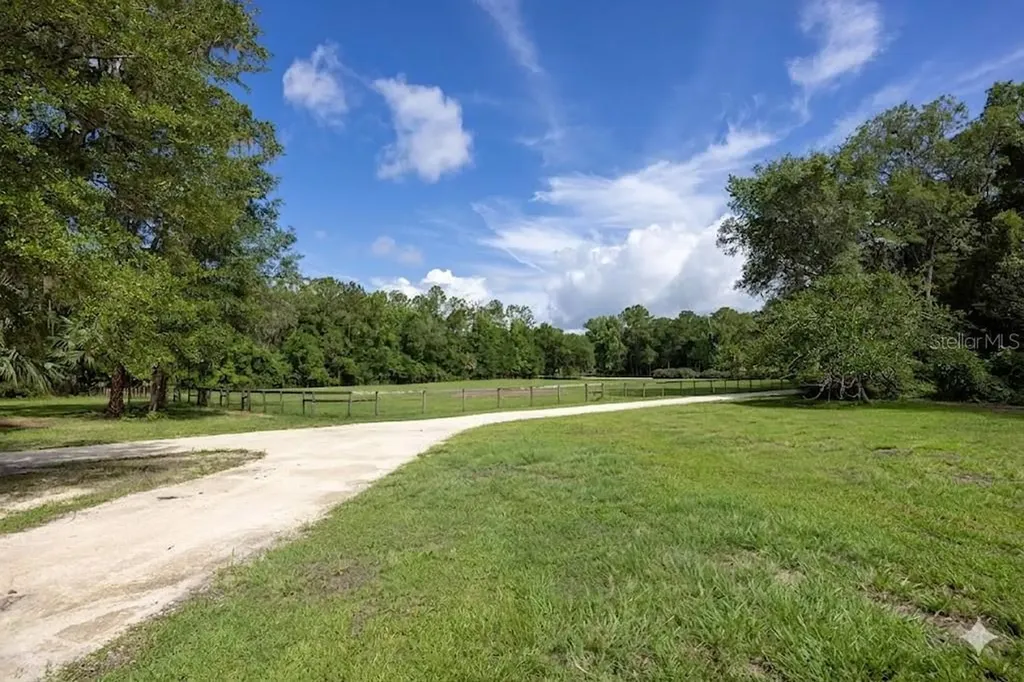 14810 NW 185 Street Williston FL 32696