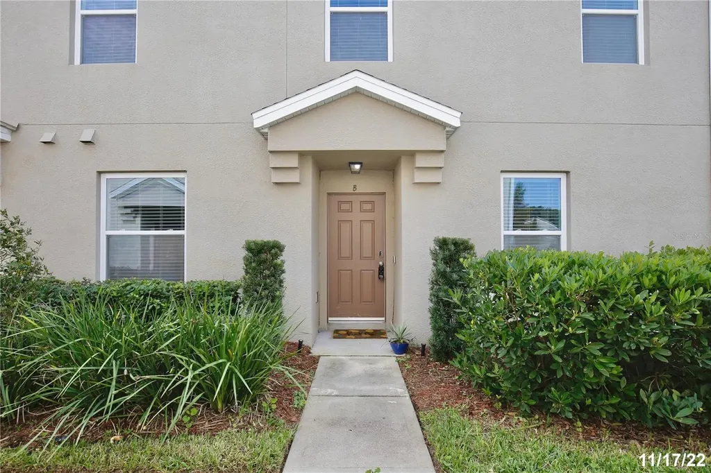 3520 Seneca Club Loop Orlando FL 32808