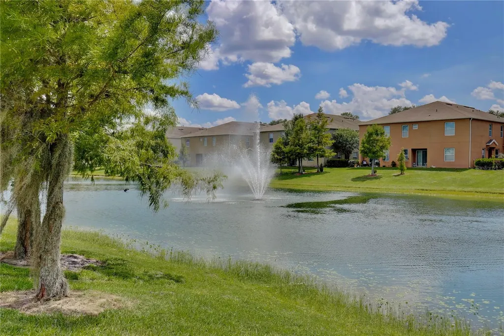 3520 Seneca Club Loop Orlando FL 32808
