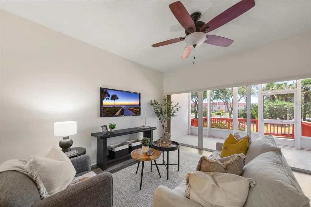 6330 99th Way N Seminole FL 33708