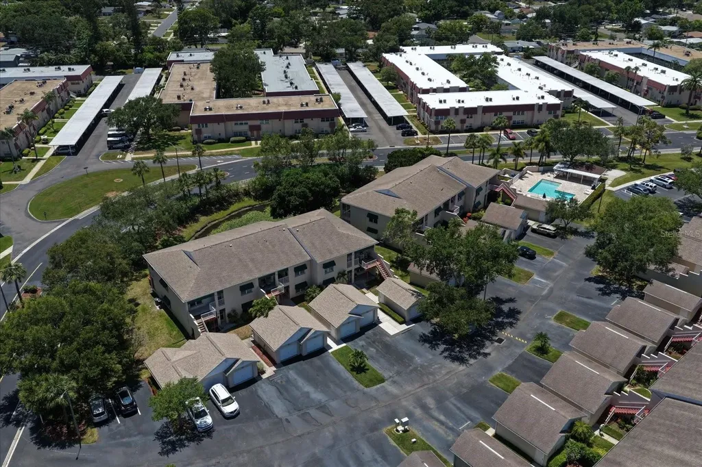 6330 99th Way N Seminole FL 33708