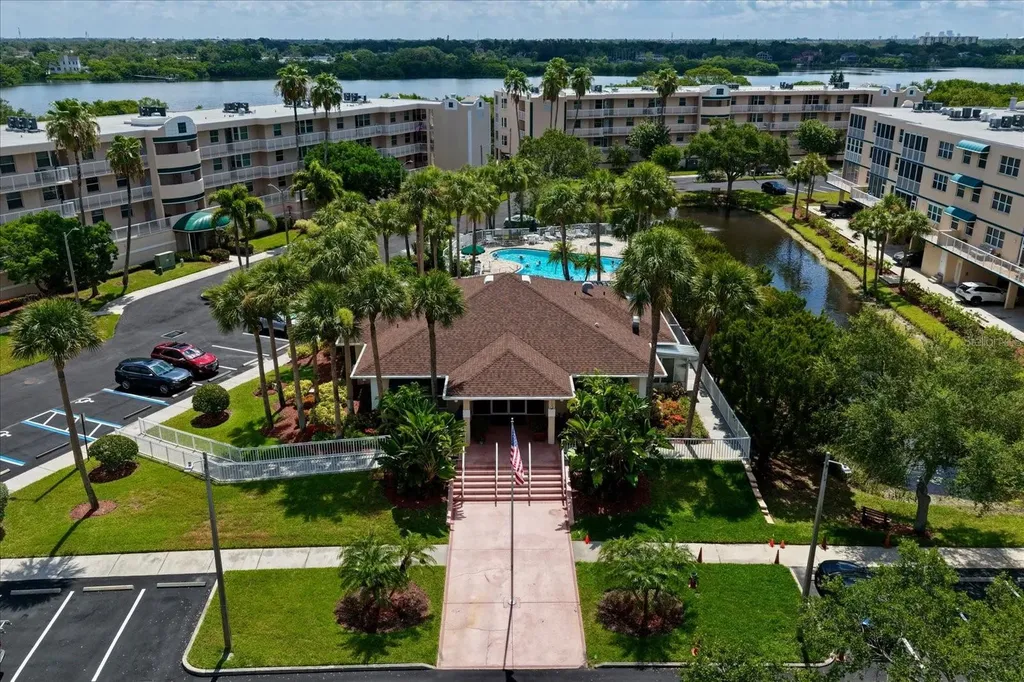 6330 99th Way N Seminole FL 33708