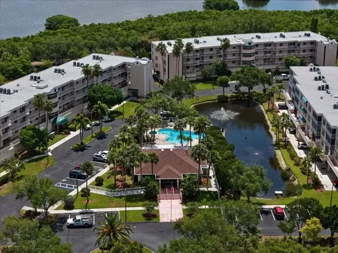 6330 99th Way N Seminole FL 33708