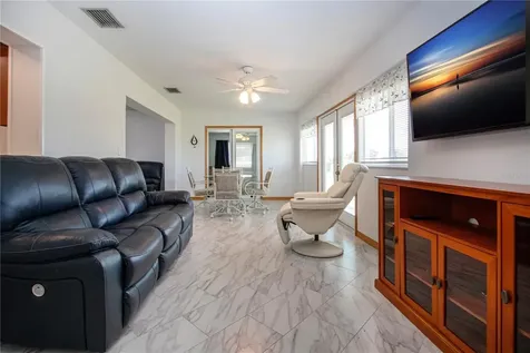 624 La Jolla Avenue Sun City Center FL 33573
