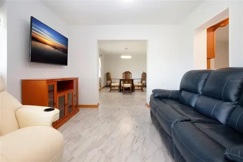 624 La Jolla Avenue Sun City Center FL 33573