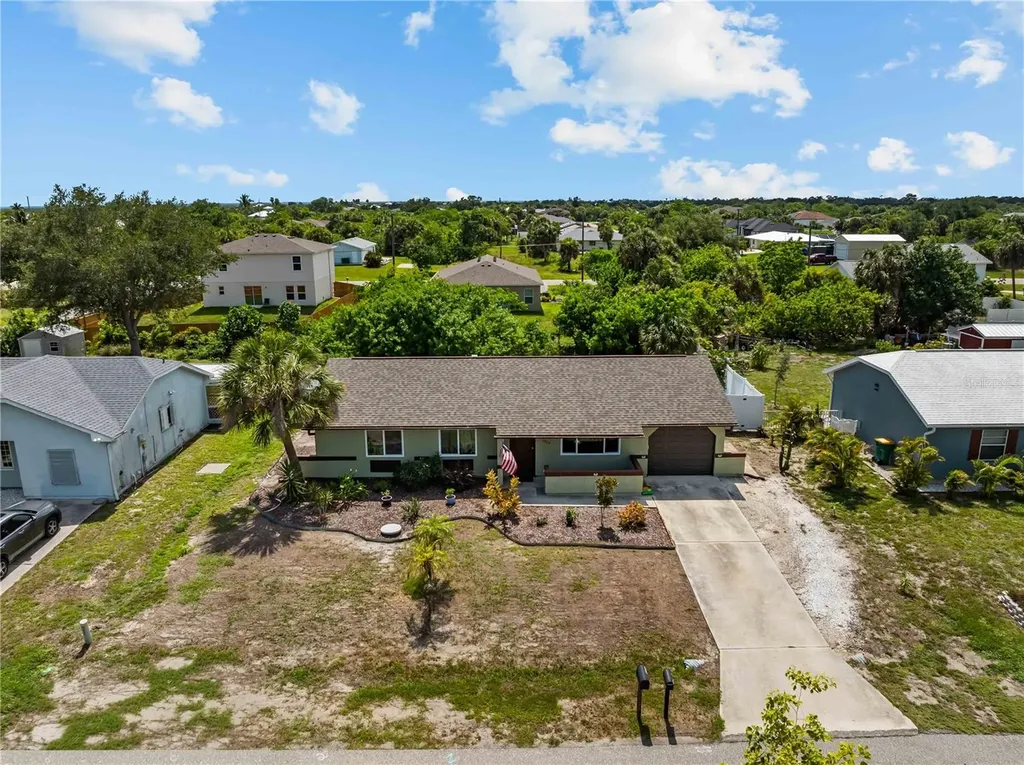 5008 Chaves Circle Port Charlotte FL 33948